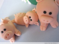 /album/cerditos-sexys/www-nanascakes-cr-cumpleanos-2009-07-queque-granja-01-jpg/